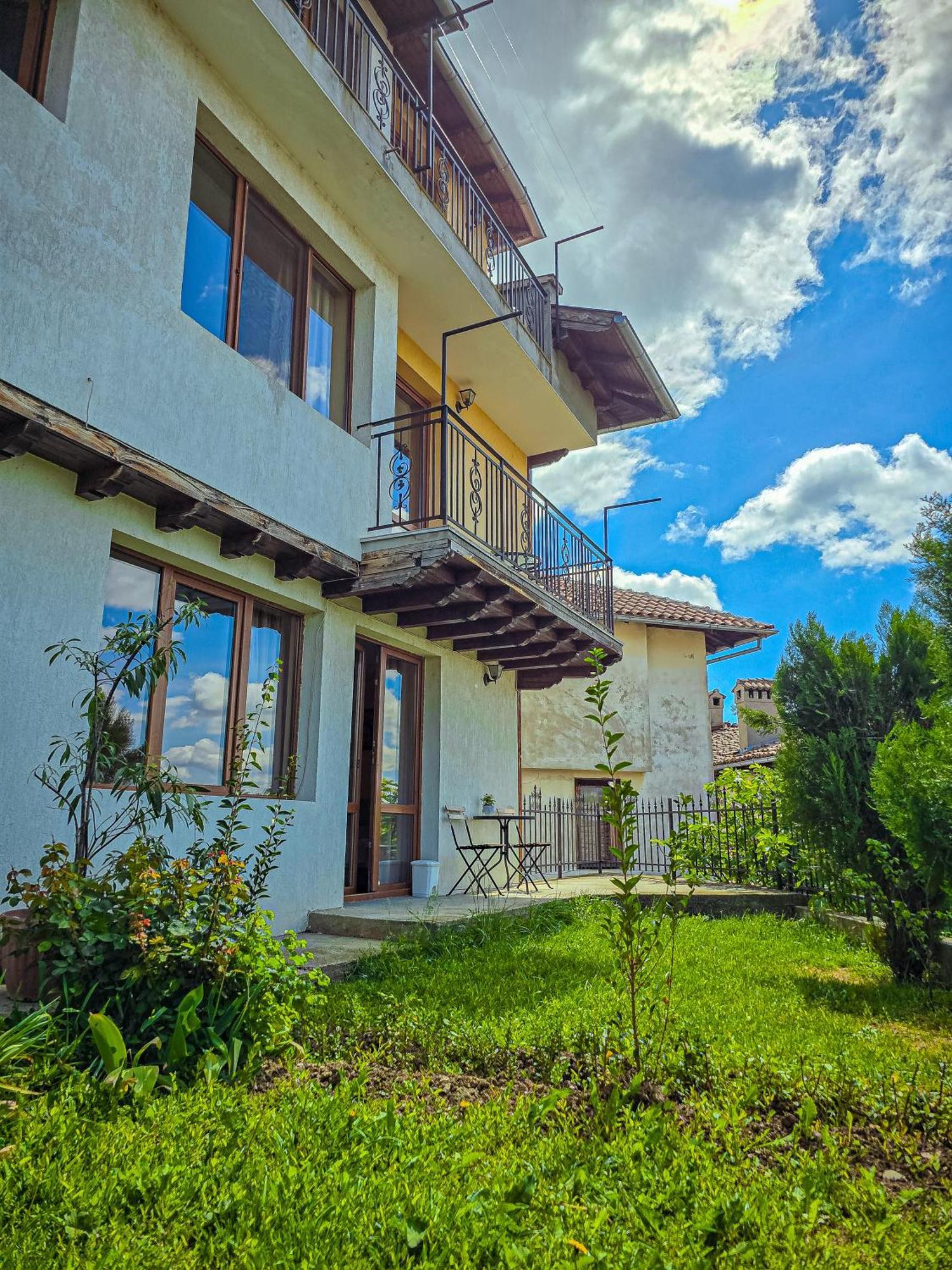 Family Hotel "Slavianska Dusha" Veliko Tarnovo Exterior photo